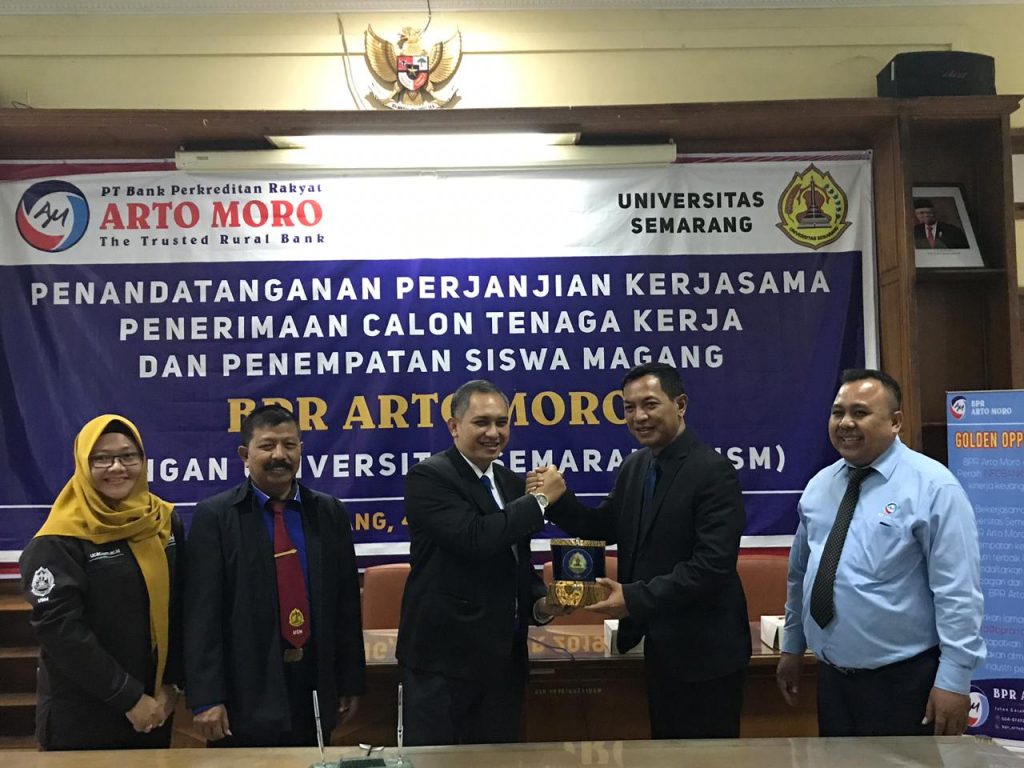 Kerjasama MOU BPR Arto Moro dengan Universitas Semarang (USM)